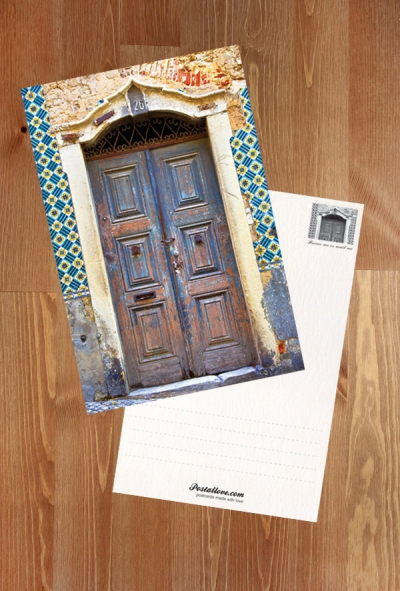 Antique doors in Portugal